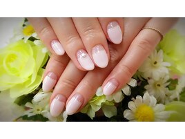 ストレートフレンチネイル