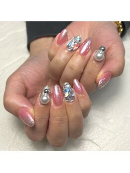 ラシア アイラッシュアンドネイル(Lasia)/派手nail