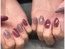 モニカ(MONICA)/グレー×ボルドー相性◎