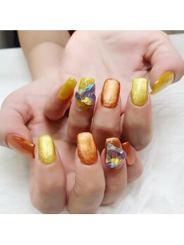 フローラ/宝石マグネットネイル