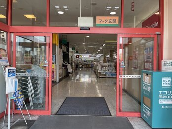 サクラ(sacra)/マック玄関より