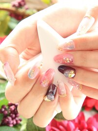 でかビジューネイル