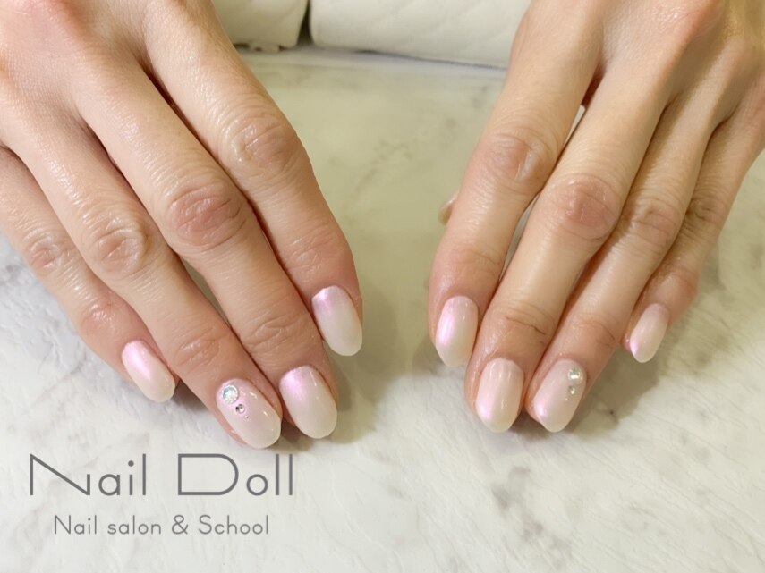 2026年冬トレンド】ホワイト ワンカラーのネイルデザイン集｜人気順