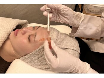 デルタエヌピー63+(δnp63+)/小顔電気鍼[薬院/フェイシャル]