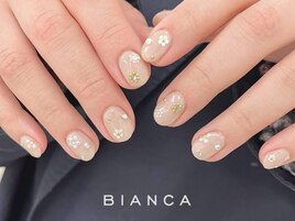 ビジューネイル