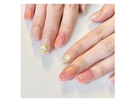 宝石ネイル