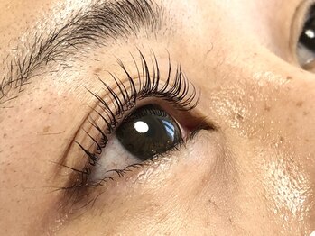 たけ子/次世代まつ毛パーマ美容液配合