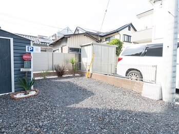 マツエク店 美/駐車場