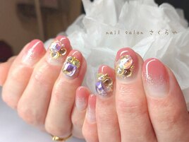 キラキラビジューストーンが◎