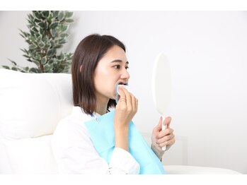 ブランコ 東大宮駅前店(Blanco)/歯の水分を拭き取る