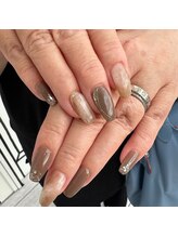 グリーディ(greedy)/秋の大人ネイル