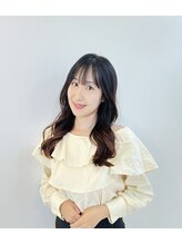 アンビ ウィズ ティアラ(ambi×Tiara) 新本 直果