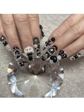 トゥインクリー(Twinkly)/ゴテゴテネイル