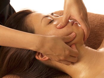 ラジェ 甲府東店(LAGE)/【頭蓋骨調整】頭部から整える