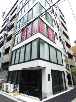 サロンモノクローム/新築★外観も綺麗！