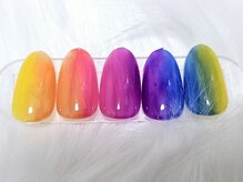 イング(+ Ing)/グラデーションネイル