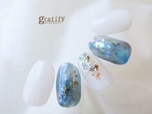 グラティフィー(gratify)/奥行きニュアンス海ネイル