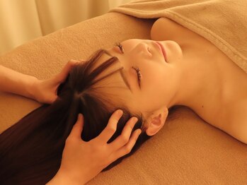 スリーピア(sleepia)の写真/【頭痛・睡眠改善・小顔効果】頭~首肩・顔のコリまでほぐす今までにない極上ヘッドスパ体験◎変化を実感♪