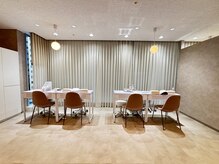 オーシャンネイル 新宿店(Ocean nail)の雰囲気（広々した店内でリラックスしてお過ごしいただけます＾＾）