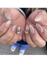 トータルサロン 白べぇーっ プラス/蝶々ネイル