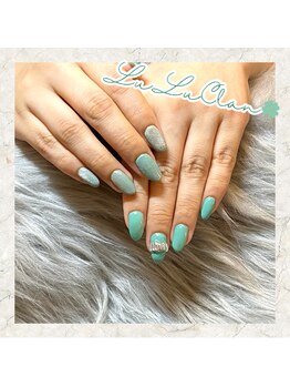 爽やかなグリーンで大人っぽ