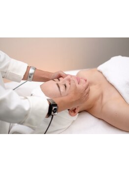 ホウレイ線・たるみ改善！予防ケア