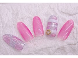キラキラボーダーネイル
