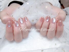 水光マグネット爪先キラキララメ