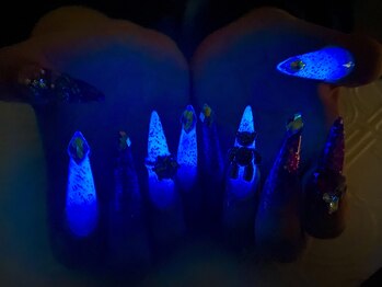 バンキッシュ(Vanquish)/クマの土台、、、光るんです!!