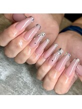 ダリア(Dahlia)/ガラスフレンチネイル