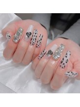アミネイル(Ami Nail)/ワンホンガーリーネイル