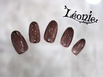 レオニー(Leonie)/ストーンアートネイル