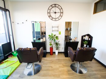 ヘアアンドアイラッシュアンドボディ ウィルーチェ(WiLuce)/3 内観