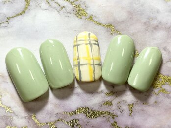 リラ(RIRA)/秋の定額ネイル5300円