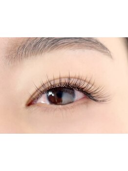 ナチュラル上品な目元にしたい