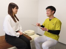 下板橋とんとん整骨院 鍼灸院の雰囲気（肩こり腰痛の最短改善に向けて身体の状態をしっかり確認します!）