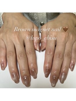 ルーポ(Lupo)/マグネットネイル