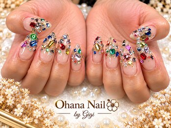 オハナ(OHANA)/カラフルパーツのキラキラネイル