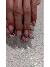 ネイル アンド ボディ ローサ(ROSA)/ワンカラー＋マグネットフレンチ