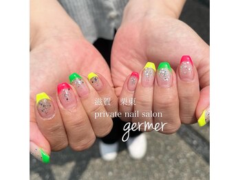 ジェルメ(germer)/ネオンフレンチで夏ネイル！