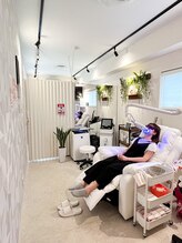 ビューティーセルフ24 金山店(BEAUTY SELF 24)/綺麗な店内を独り占め