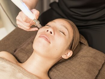 カヨン 五反田店(cayon)の写真/最新機器使用★話題の毛穴洗浄で、通常のクレンジングでは取れない頑固な汚れもごっそり浮かせて徹底除去！