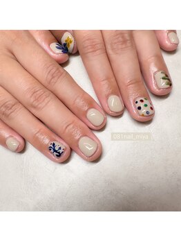 ゼロハチイチ(081)/やちむんネイル