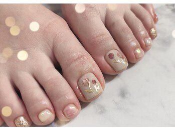 アマリリス(Amaryllis)/チューリップネイル