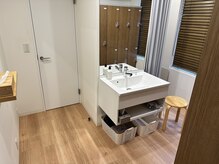 ザ ベース(the BASE)/更衣室（別角度2）