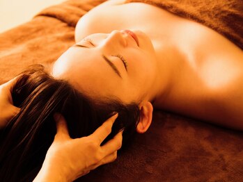 癒し処 ほのかの写真/【リモート疲れを徹底ケア】凝り固まった首・肩・頭をプロの技術で改善!ガチガチの頭皮と肩周りを軽やかに!