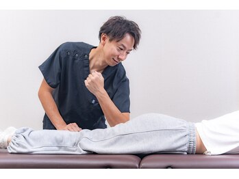 肩こりと腰痛にお悩みの方にリンパマッサージ・骨盤矯正がおすすめの整体 熊本健軍院/骨盤矯正/姿勢矯正/頭痛矯正