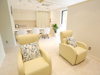 エアー プラス(Air+ PLUS)/内観