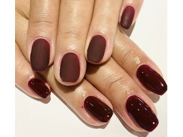 アシンメトリーボルドーネイル