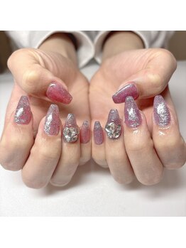 ナキ(NAKI)/ピンク×パープルキラキラネイル
